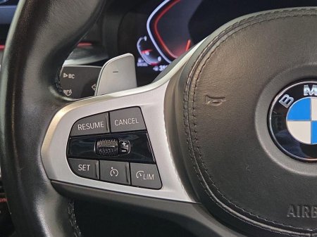 2023 BMW 5-Series - photo 17
