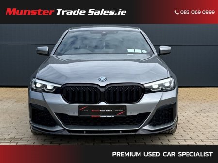 2023 BMW 5-Series - photo 2