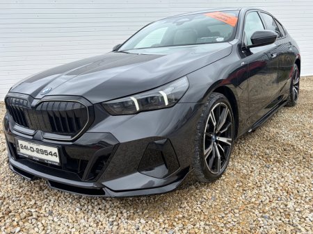 2024 BMW 5-Series - photo 33