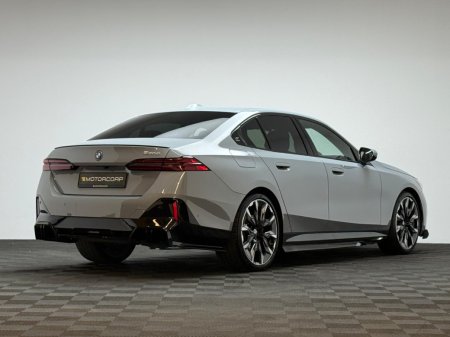 2026 BMW 5-Series - photo 7
