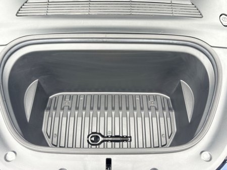 2023 Tesla Model Y - photo 15