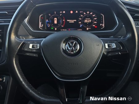 2020 Volkswagen Tiguan - photo 17