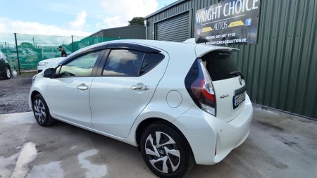 2020 Toyota Aqua - photo 8