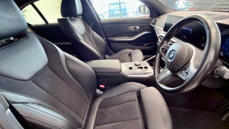 2024 BMW 3-Series - photo 12