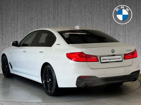 2018 BMW 5-Series - photo 2