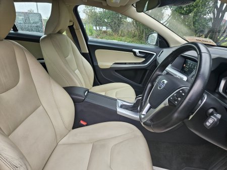 2017 Volvo V60 - photo 22