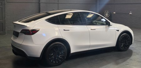 2023 Tesla Model Y - photo 8