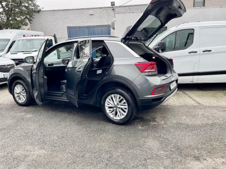 2023 Volkswagen T-Roc - photo 19