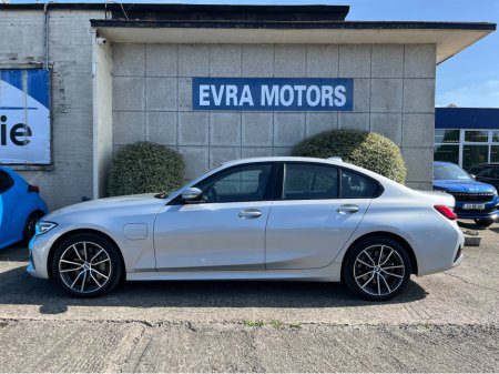 2021 BMW 3-Series - photo 6