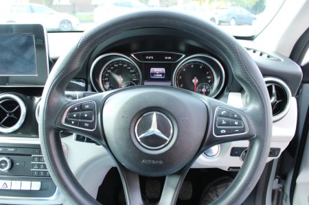2017 Mercedes-Benz CLA - photo 12