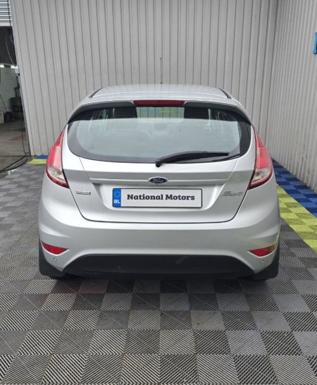2015 Ford Fiesta - photo 4