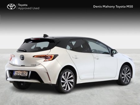 2023 Toyota Corolla - photo 2
