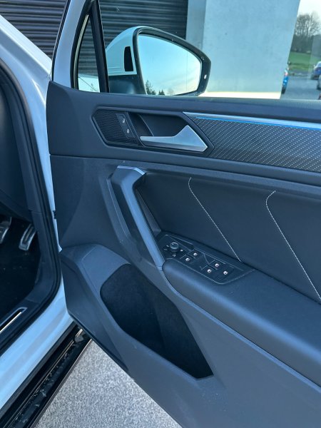 2020 Volkswagen Tiguan - photo 23