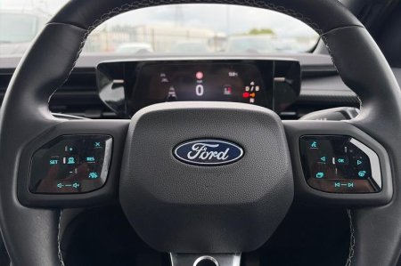 2025 Ford Capri - photo 12
