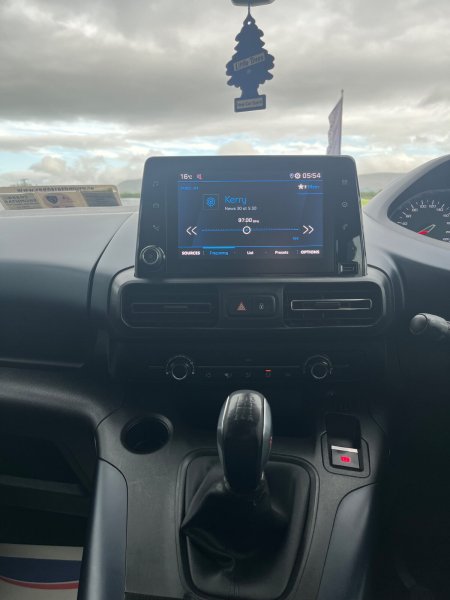 2020 Peugeot Rifter - photo 10