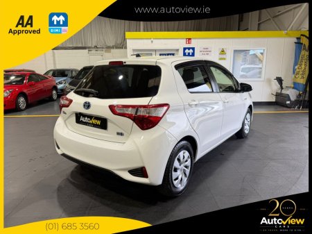 2019 Toyota Vitz - photo 7