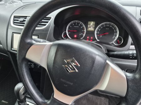 2014 Suzuki Swift - photo 14