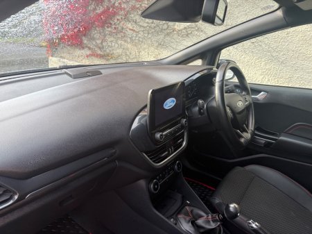 2021 Ford Fiesta - photo 9