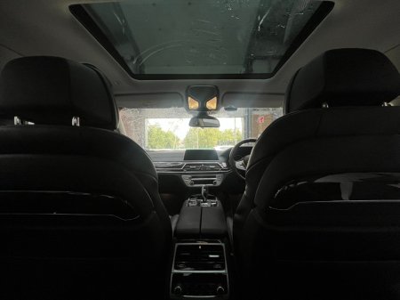 2017 BMW 7-Series - photo 15