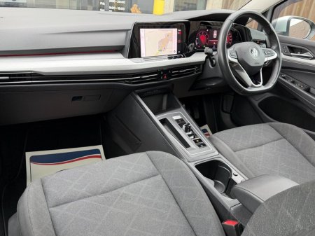 2023 Volkswagen Golf - photo 8
