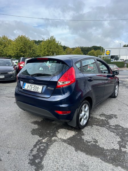 2011 Ford Fiesta - photo 6