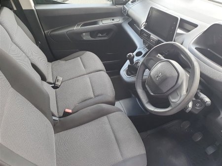 2020 Peugeot Partner - photo 8