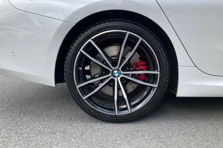 2024 BMW 3-Series - photo 8