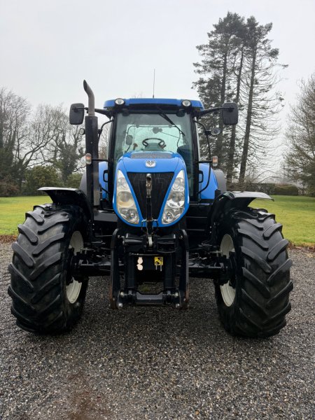 2011 New Holland T7040 - photo 3