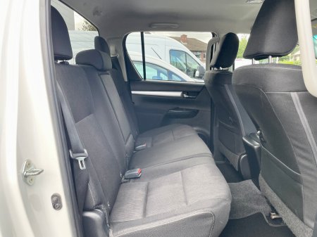 2021 Toyota Hilux - photo 4