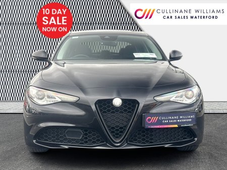 2017 Alfa Romeo Giulia - photo 2