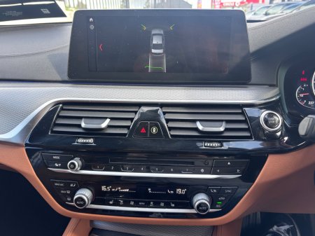 2018 BMW 5-Series - photo 10