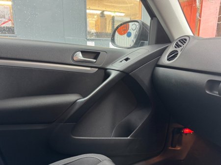 2015 Volkswagen Tiguan - photo 13