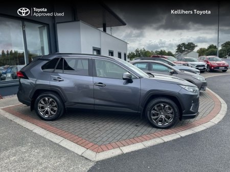 2022 Toyota RAV4 - photo 3