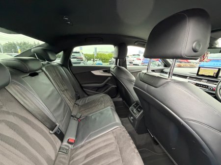 2017 Audi A4 - photo 33