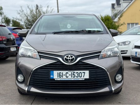 2016 Toyota Yaris - photo 2