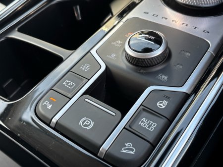 2023 Kia Sorento - photo 13