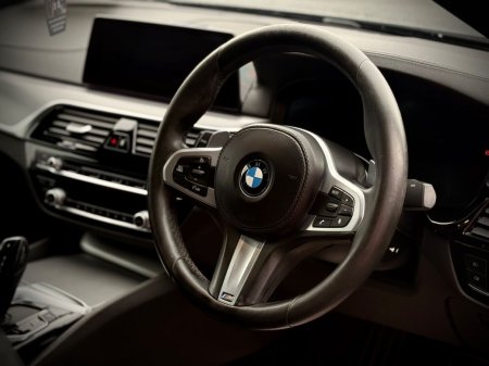 2018 BMW 5-Series - photo 8