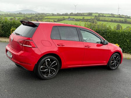 2021 Volkswagen Golf - photo 23