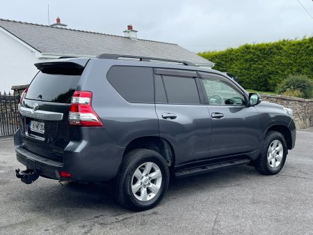 2016 Toyota Land Cruiser - photo 5