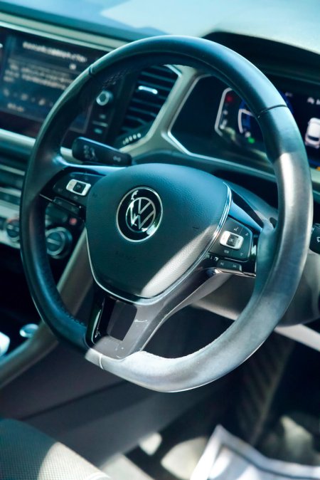 2021 Volkswagen T-Roc - photo 11