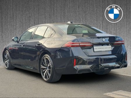 2024 BMW 5-Series - photo 2