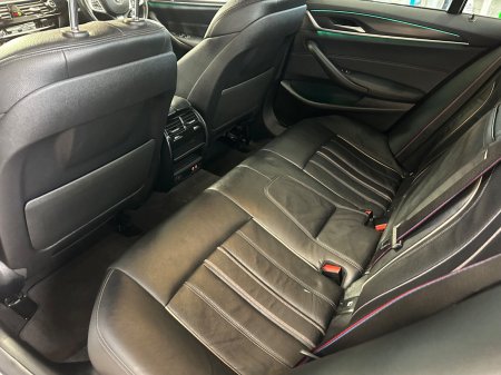 2021 BMW 5-Series - photo 15