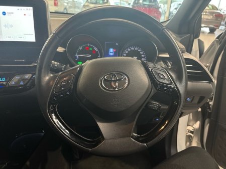 2022 Toyota C-HR - photo 9