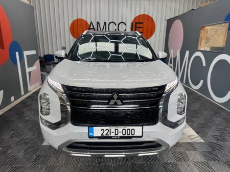 2022 Mitsubishi Outlander - photo 2