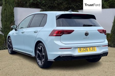 2026 Volkswagen Golf - photo 2
