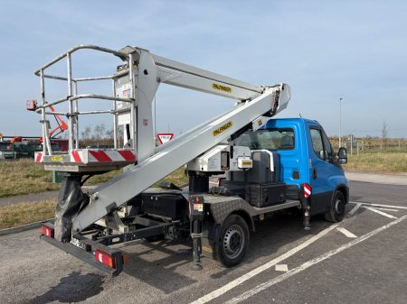 2024 Iveco 35.140 - photo 6