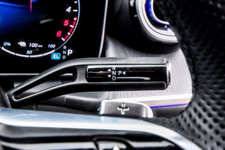 2025 Mercedes-Benz GLC - photo 21