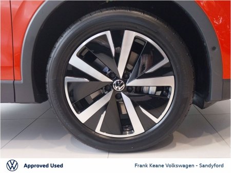 2027 Volkswagen Tiguan - photo 8