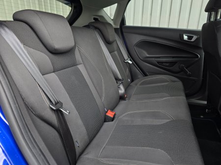 2015 Ford Fiesta - photo 21