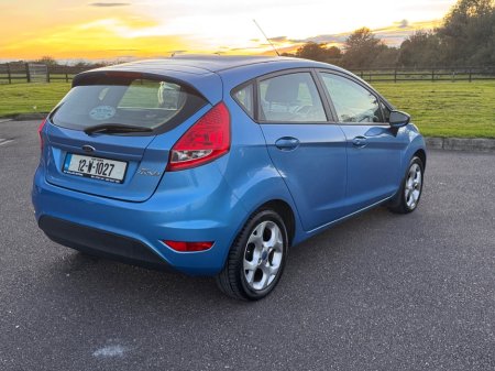 2012 Ford Fiesta - photo 8